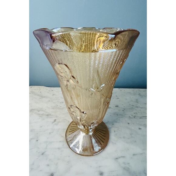 Vintage Jeanette Marigold Carnival Iridescent Glass Vase Iris Herringbone Peach - Picture 8 of 13